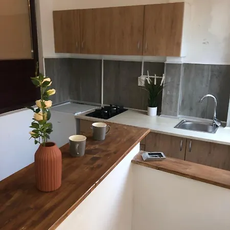 Breezy Apartament *
